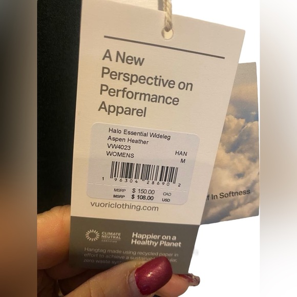 NWT Vuori wide leg pants and hoodie set Size M - Picture 5 of 7